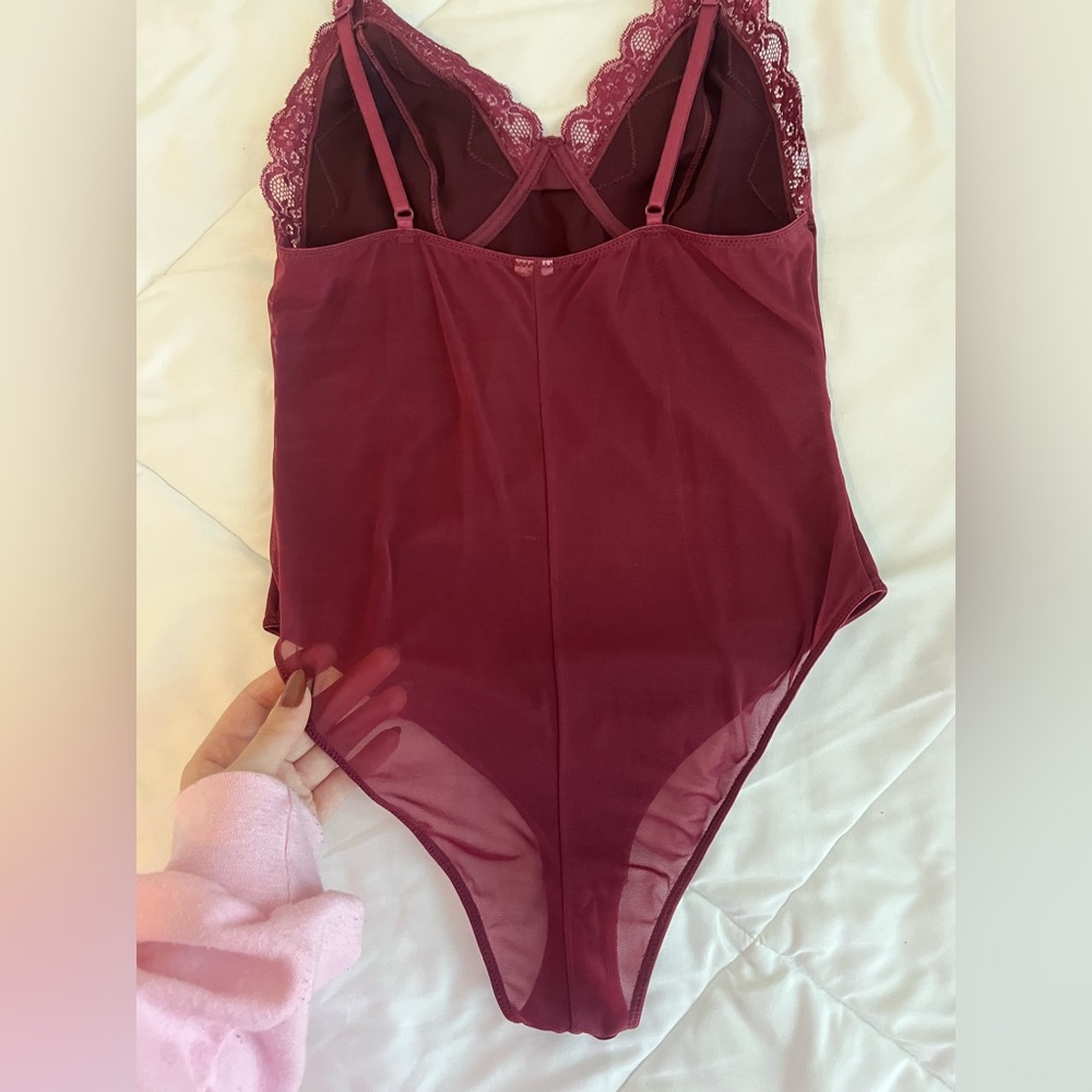 Maroon satin lace bodysuit - Picture 6 of 6